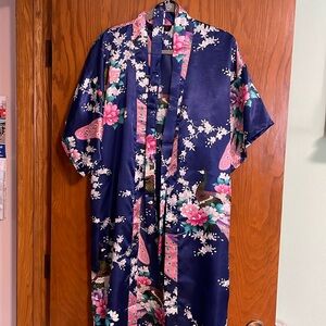 Kimono Robe, worn only for a few minutes
